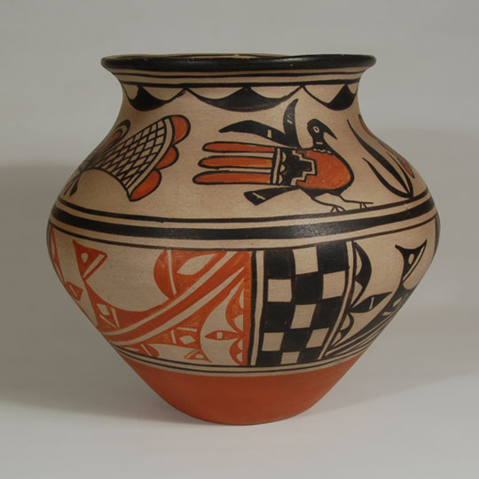 Robert Tenorio Pottery 25436